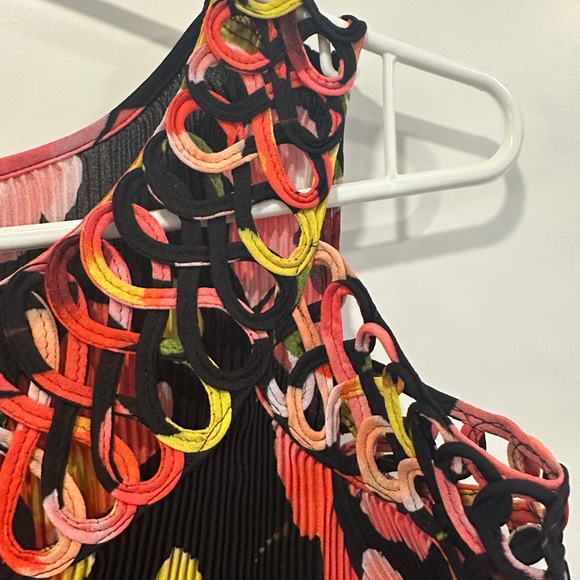 Brand New Off the Shoulder Blouse. - Picture 5 of 10